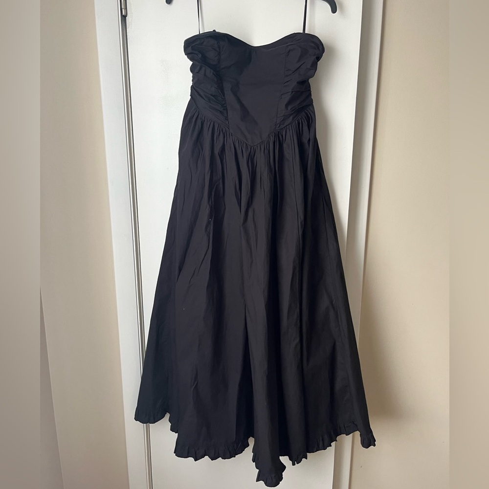 Free People maxi w/sweetheart neckline